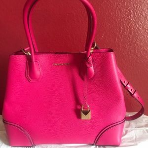 Michael kors purse (pink)